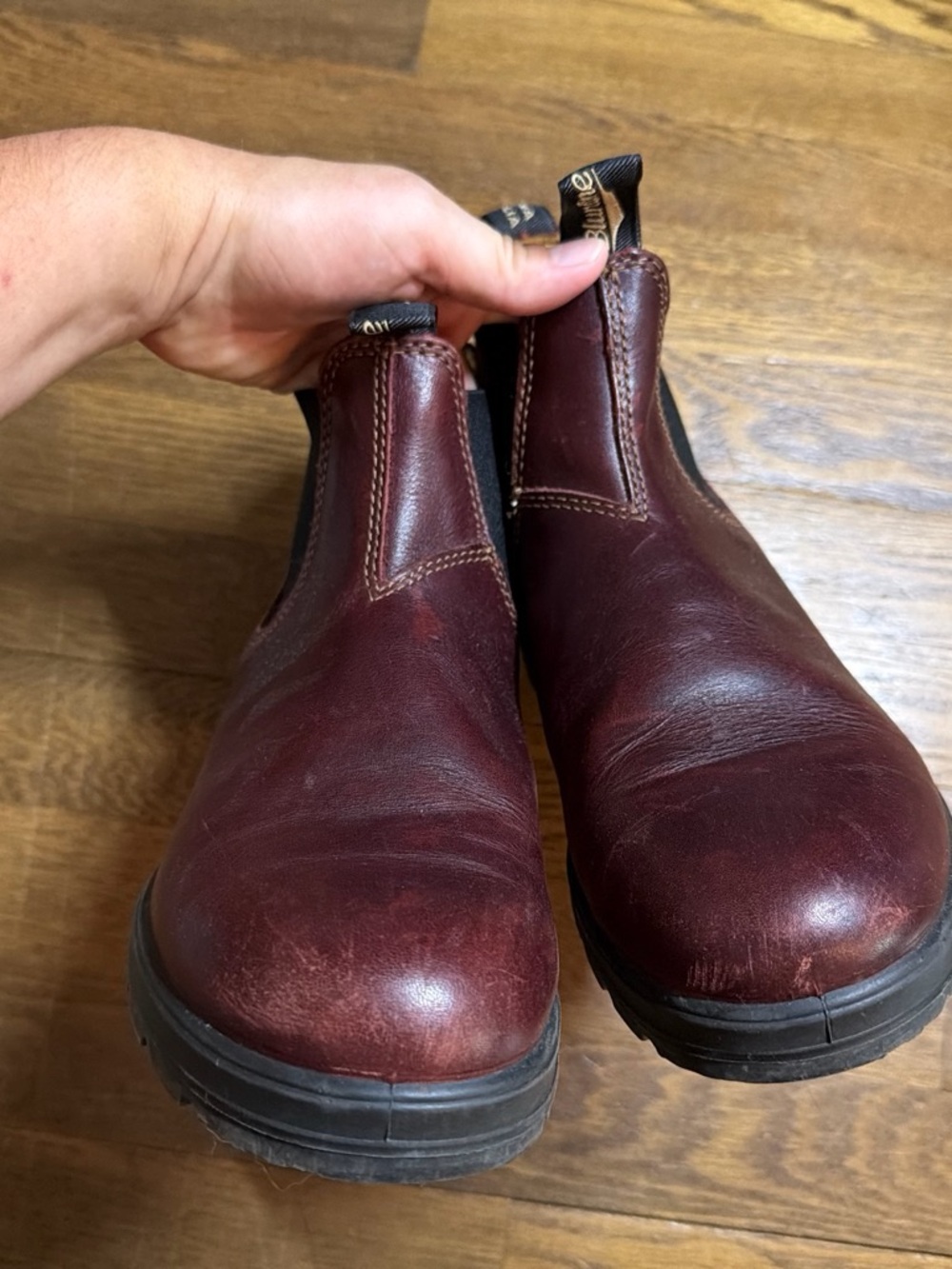Blundstone Red Classic Chelsea Boots - Picture 6 of 9